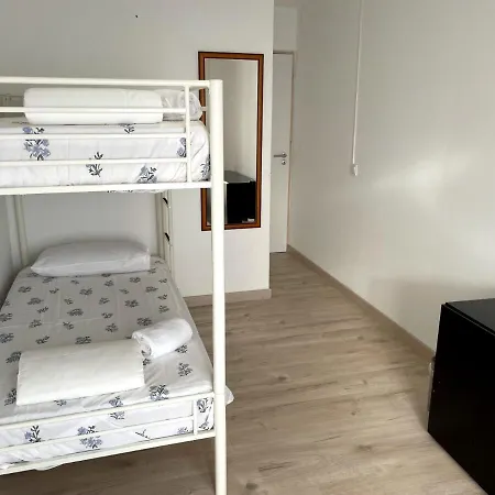Apartman Quartos Privados E Compartilhados Em Faro Faro