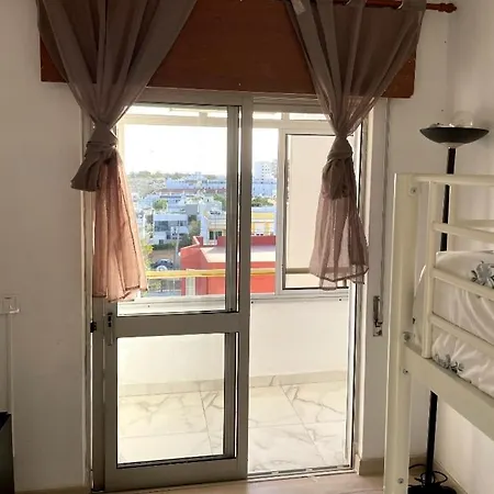 Quartos Privados E Compartilhados Em Faro Apartman *