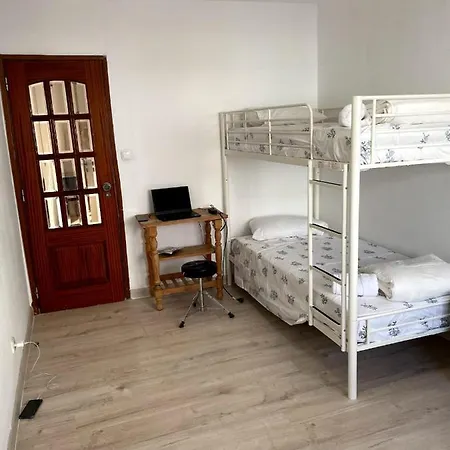 Quartos Privados E Compartilhados Em Faro Апартаменты