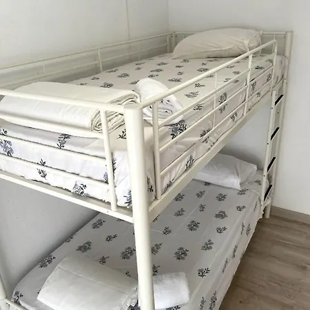 Апартаменты Quartos Privados E Compartilhados Em Faro
